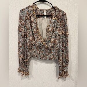 Anthropologie cropped long sleeve top